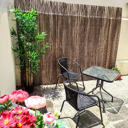 ゲストハウス Areeiro Urban 3*